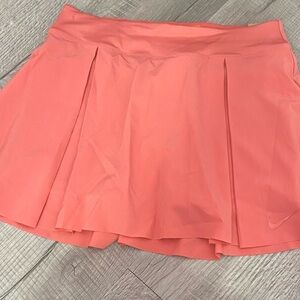 Nike women’s Medium Skirt.